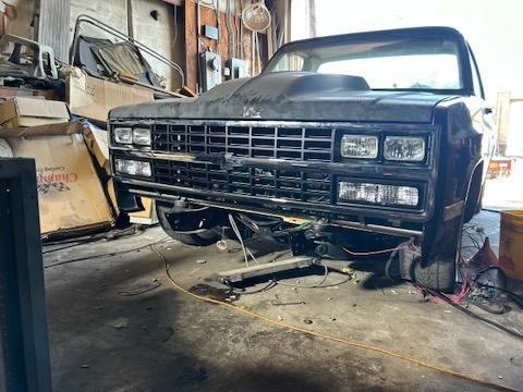 88-91 Chevy Square Body Blazers/Suburban   *PLEASE CHOOSE WHICH VALANCE IN DROP DOWN*